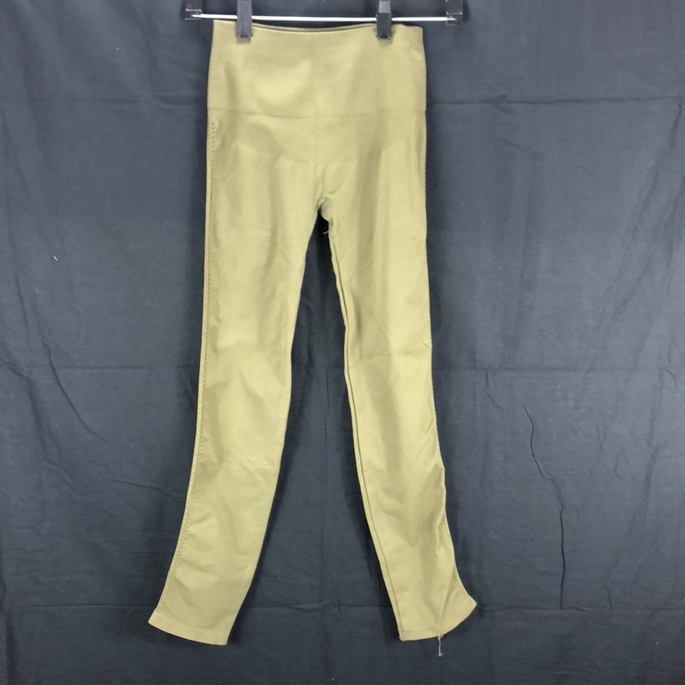 33 inches in length yoga pants.